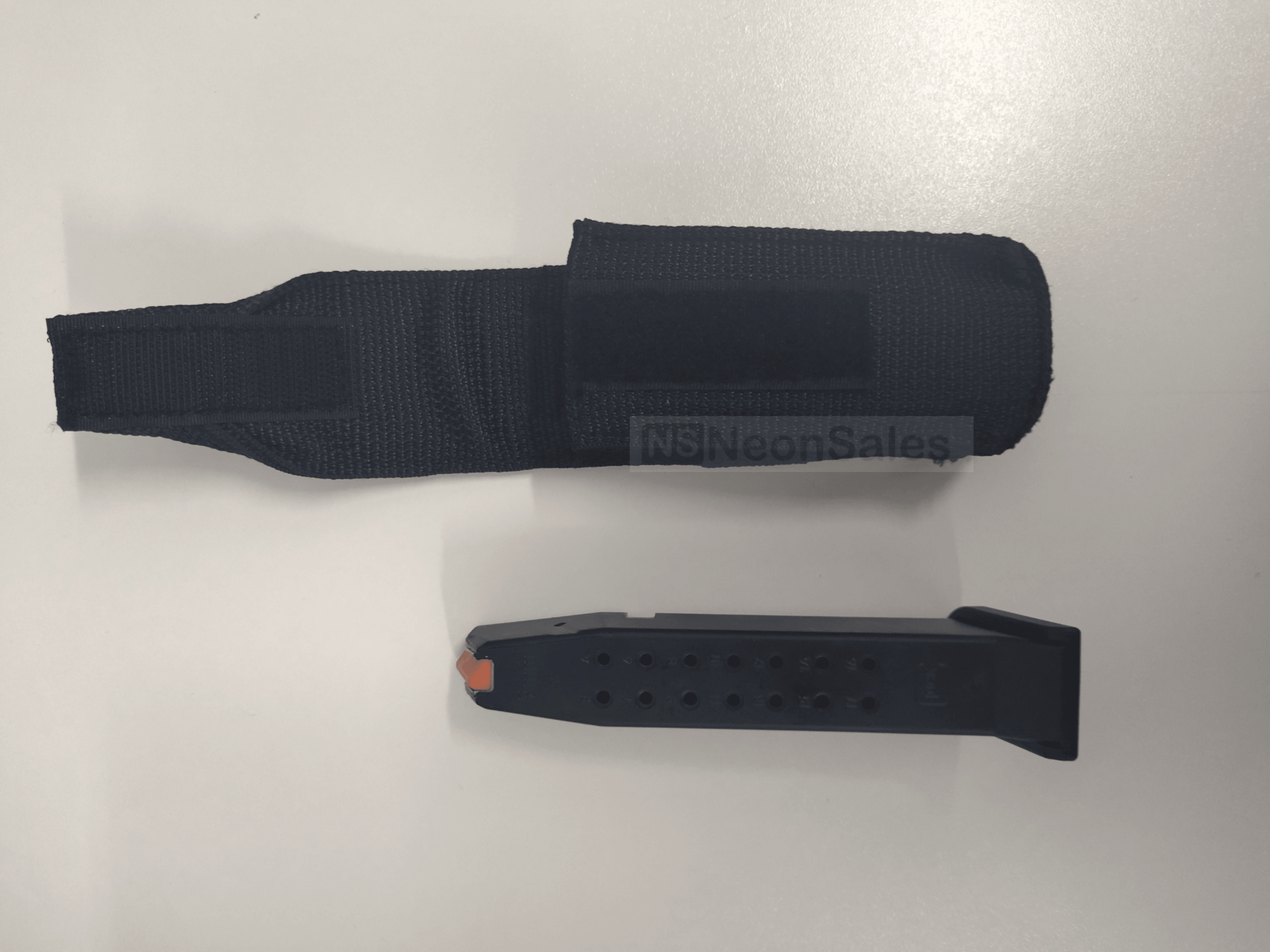 MAVERICK 17 RD DBL STACK PISTOL MAG. POUCH - MOLLE - NeonSales {{ shop.shopifyCountryName }}