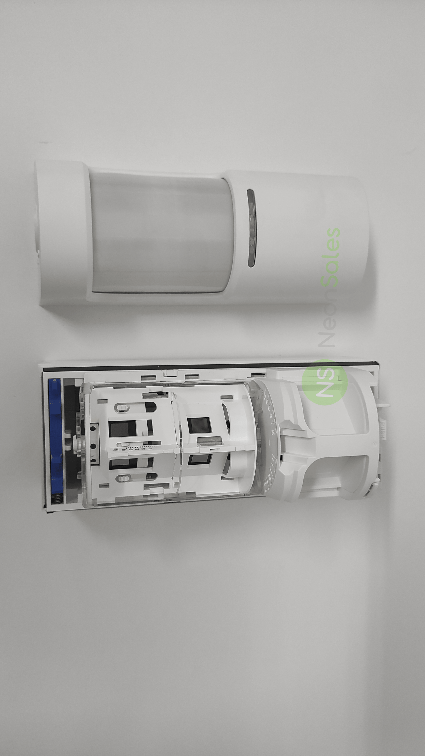 OPTEX WXI WIRELESS OUTDOOR PIR 180 DEG - NeonSales {{ shop.shopifyCountryName }}