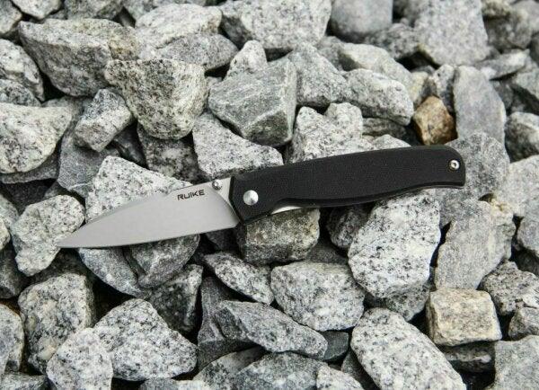 RUIKE P662-B EDC WHARNCLIFFE FOLDER - BLACK G10 - NeonSales South Africa