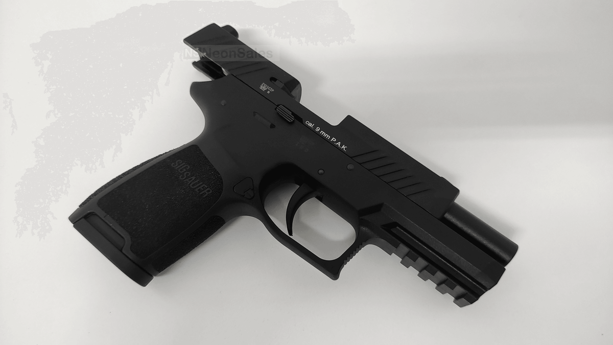 SIG SAUER P320 BLANK GUN - LICENSED REPLICA