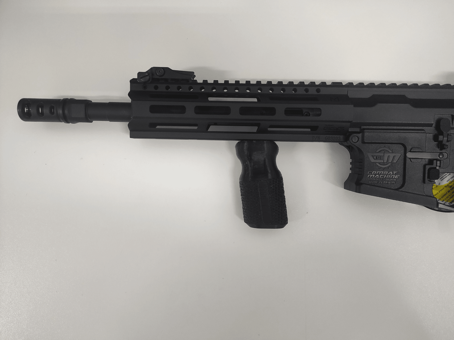 TACTICA CANTILEVERED FOREGRIP (M-LOK) - BLACK - NeonSales {{ shop.shopifyCountryName }}