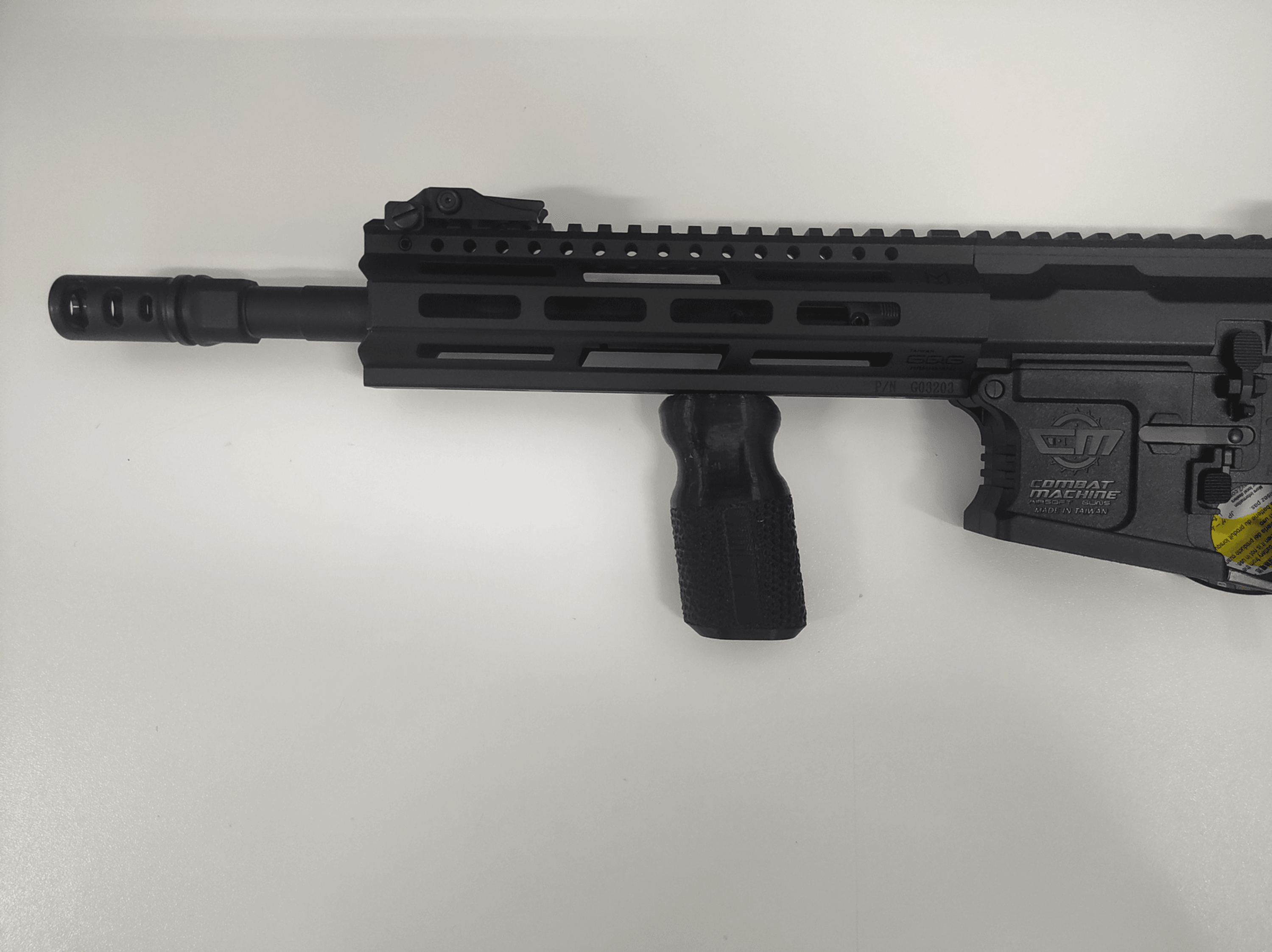 TACTICA CANTILEVERED FOREGRIP (M-LOK) - BLACK - NeonSales {{ shop.shopifyCountryName }}