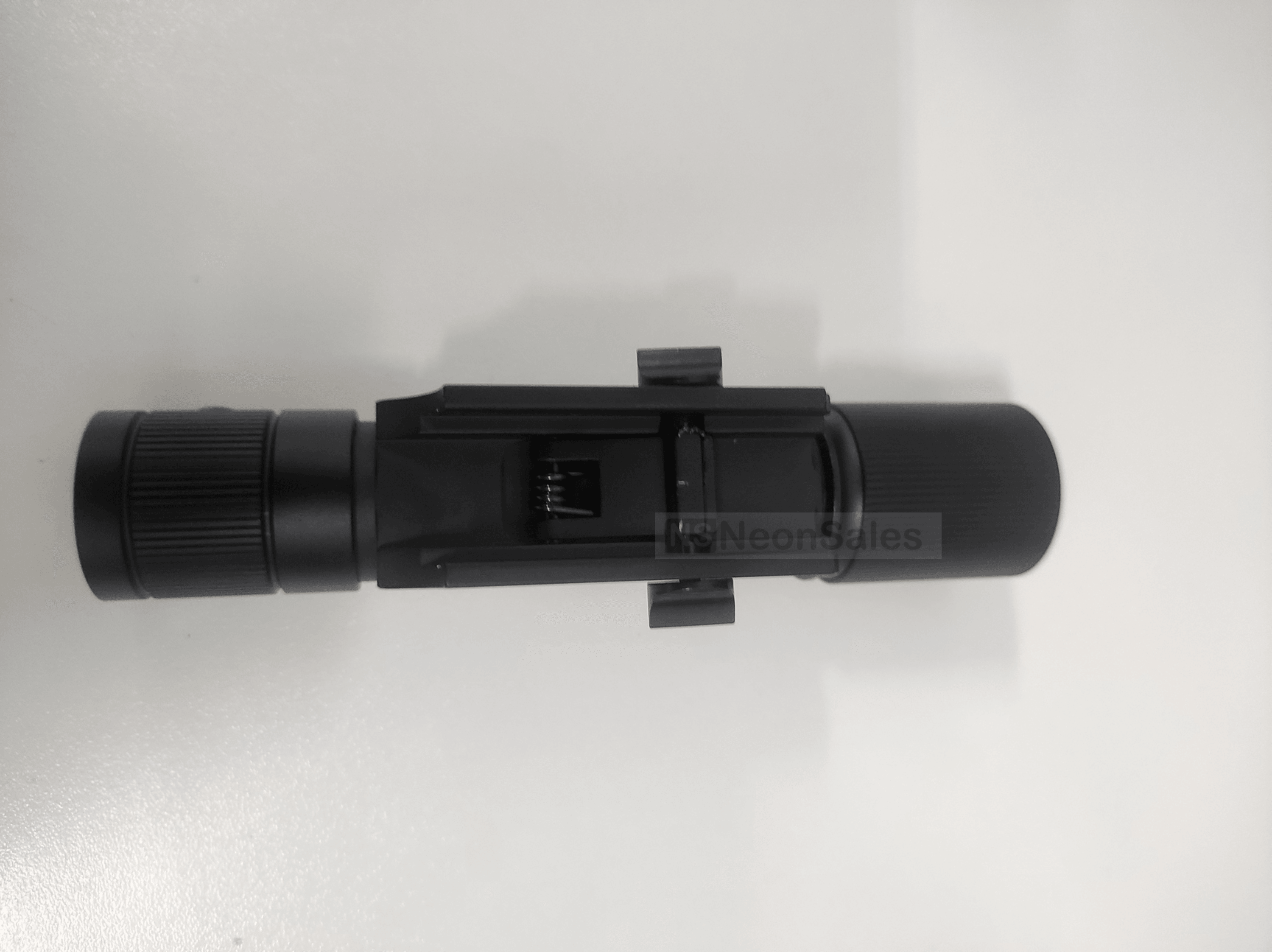 TITANIUM TF2 TACTICAL FLASHLIGHT W/ REMOTE SWITCH - NeonSales {{ shop.shopifyCountryName }}